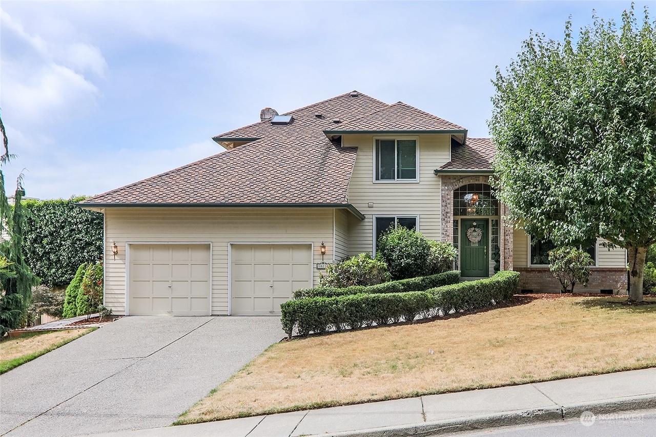 18237 64th Avenue NE, Kenmore, WA 98028